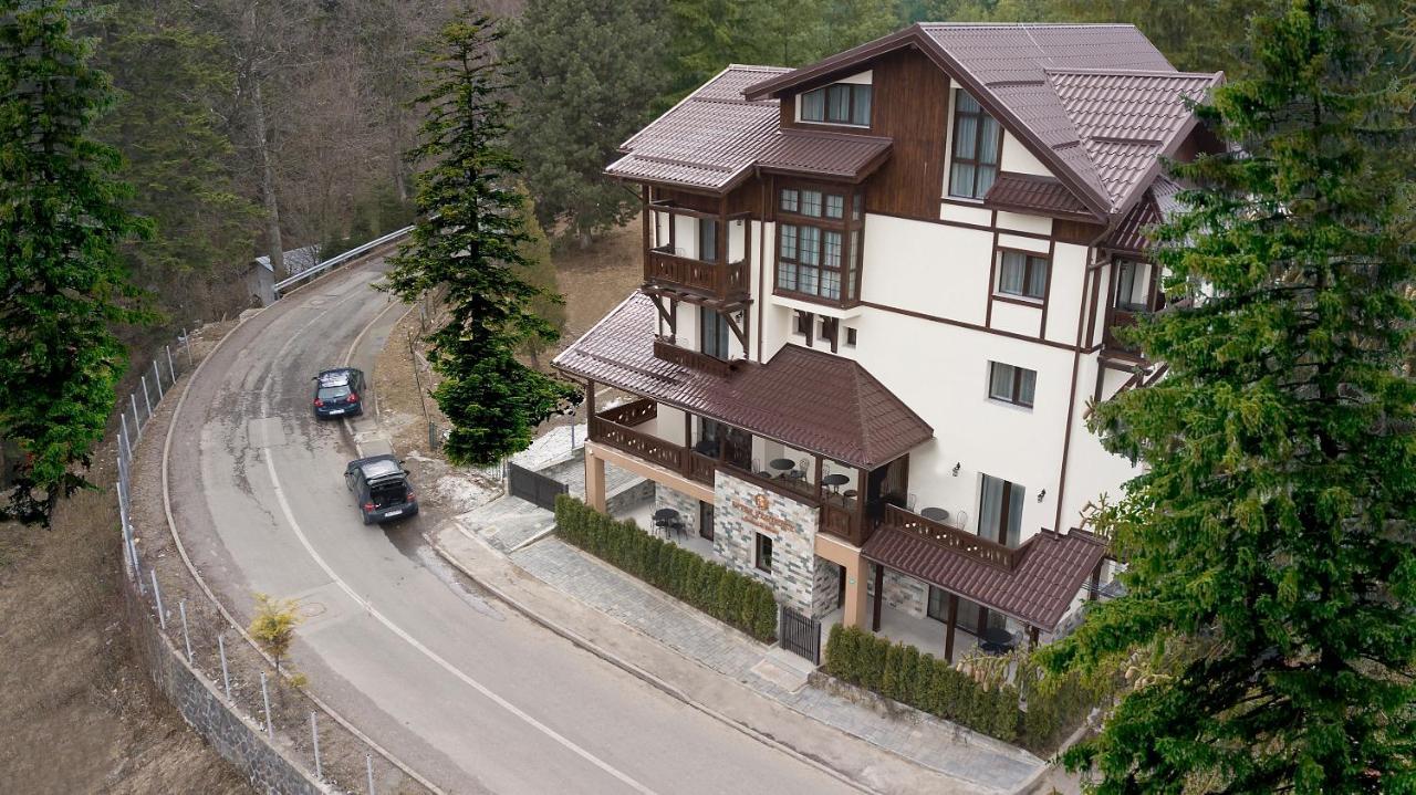 Uphill Residence Sinaia Exteriér fotografie